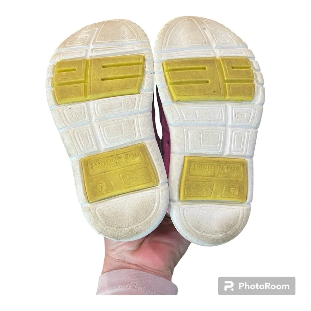 London Fogg Water Shoe Pink